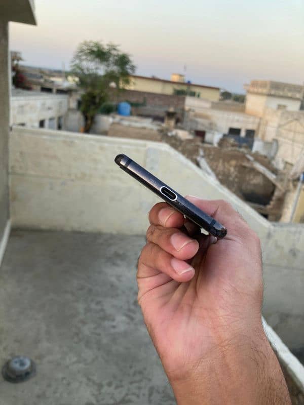 Motorola Z3  (4/64 GB) Pta Approved For Sale 7