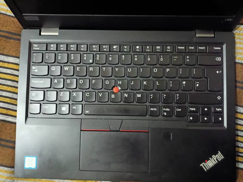 Lenovo Thinkpad L390 i7 8th gen 4