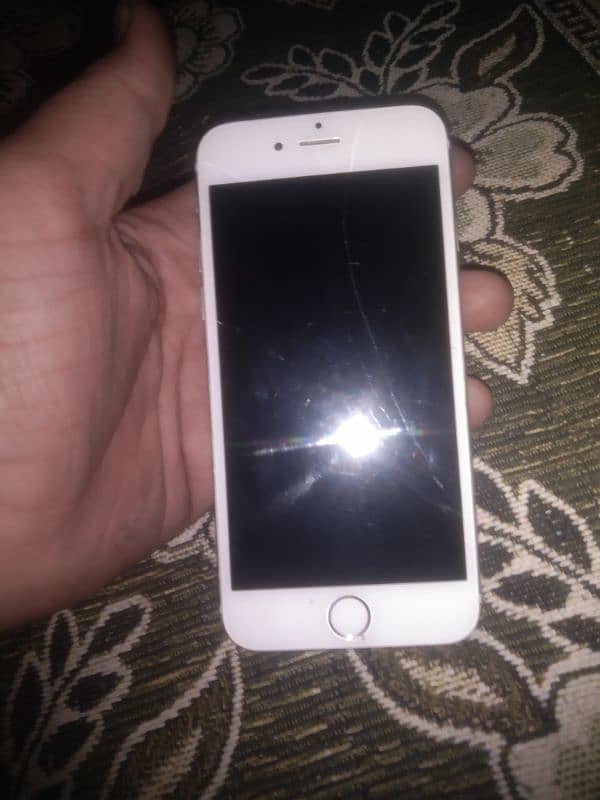 iphone 6 Hy non pta 32 gb touch sirf kahi kahi say nahi chalta 1