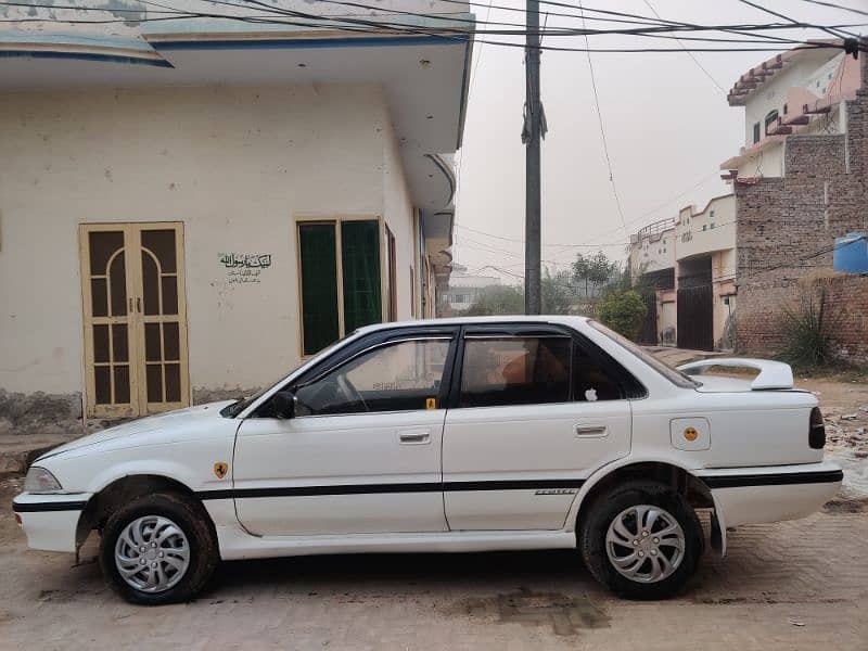 Toyota Corolla 2.0 D 1987 11