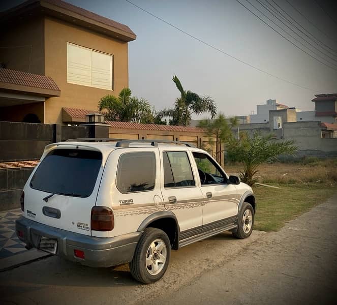 KIA Sportage 2005 2.0 LX total genuine 1