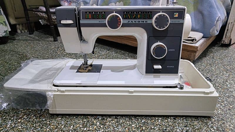 brand new janome sewing and embroidery machine 7