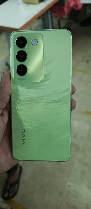 vivo y100 0