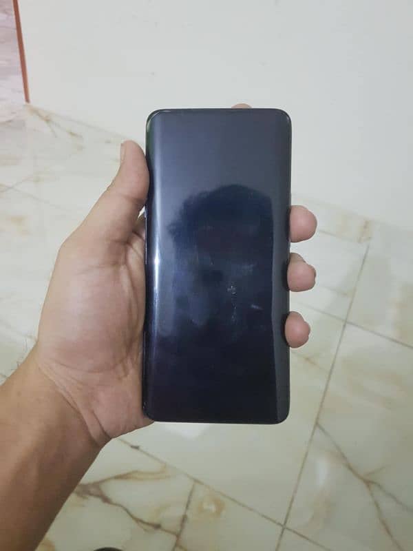 Oneplus 7 pro 5G 8gb 256gb bought frm USA watrpack aproved. read ad plz 3