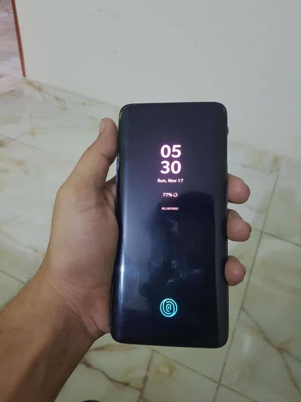 Oneplus 7 pro 5G 8gb 256gb bought frm USA watrpack aproved. read ad plz 4