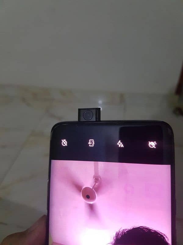 Oneplus 7 pro 5G 8gb 256gb bought frm USA watrpack aproved. read ad plz 6