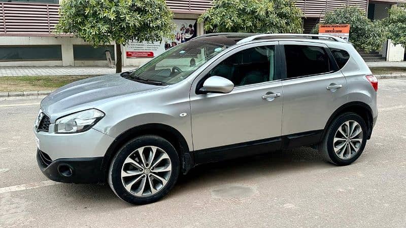 Nissan Qashqai 2011 3