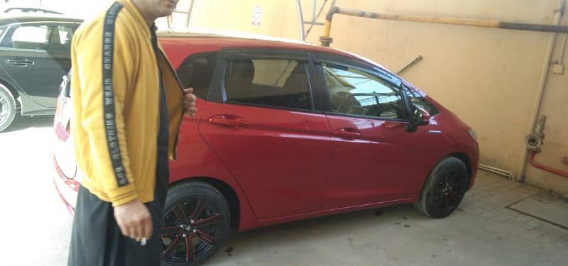 Honda Fit 2019/22 full option 3