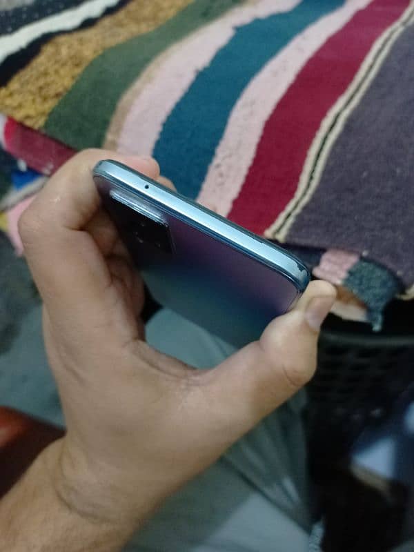 Vivo V21 With Box 5