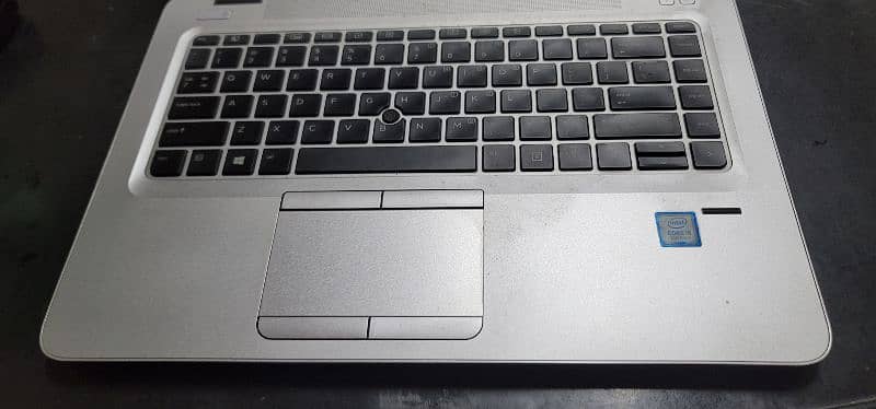 Touchscreen HP Elitebook 840 G4.16gb+128 SSD + 512 Hdd 2