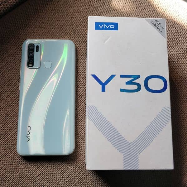 vivo y30 4+1GB Ram 128GB Memory 1