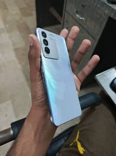 Vivo v27e