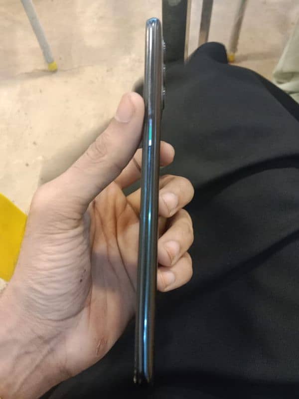 OPPO Reno 4 1