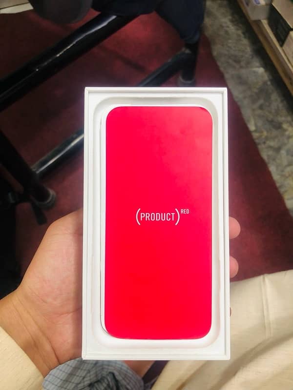 iphone 11 With Box Condition 10/10(Red Colour) Waterproof 64G 2