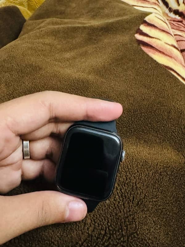 Apple watch series 5 44’MM 0