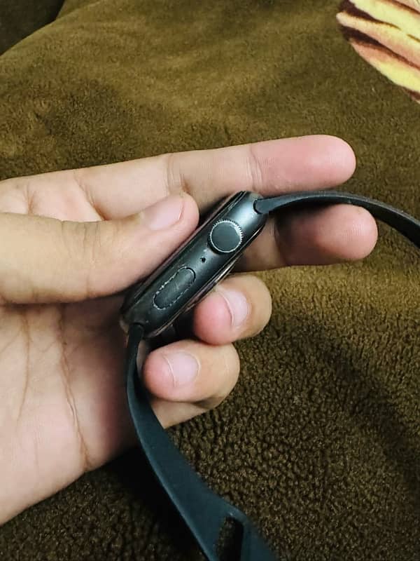 Apple watch series 5 44’MM 2