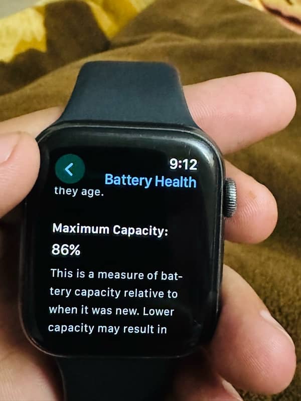 Apple watch series 5 44’MM 8