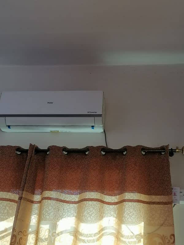 Haier 1ton inverter ac goog condition for sale 3