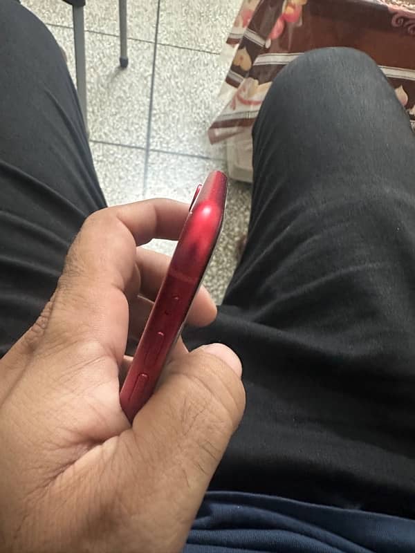 iphone XR Red 64 GB 5