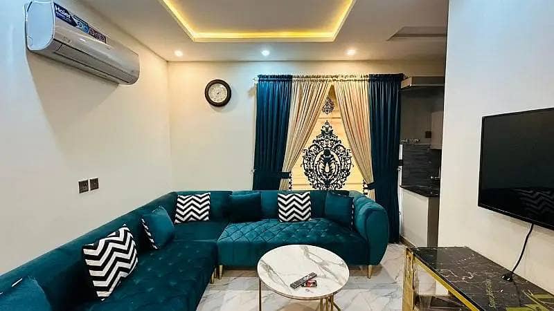 defence raya Luxury 1BHK Fully Furnished Apartment Bahria Town 4