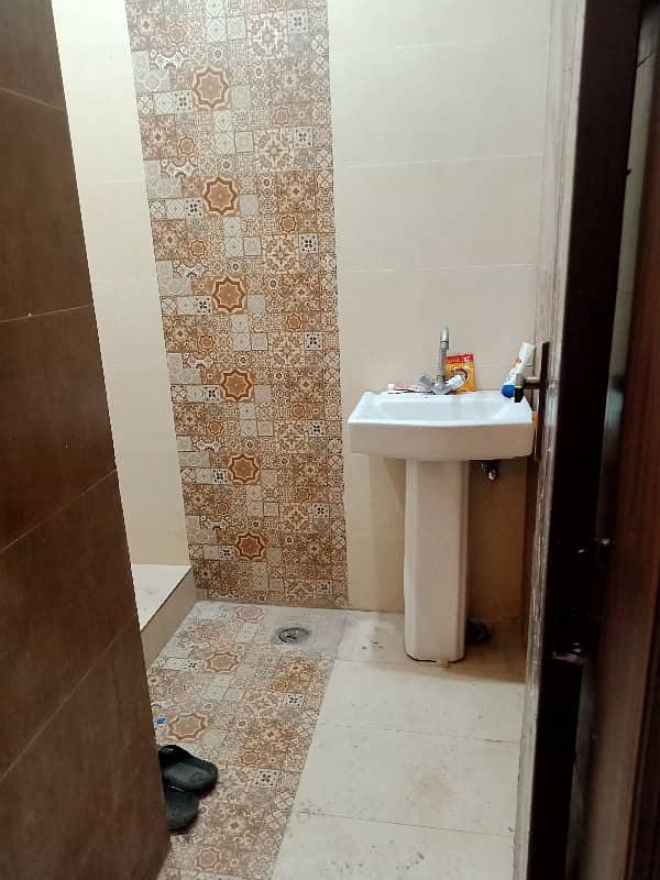 Furnish room for rent in alfalah town near lums dha lhr 1