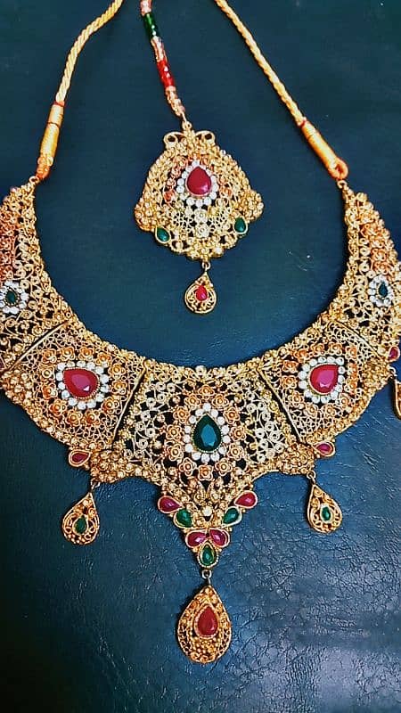 Best jewellery set for Mehndi, barat and wallima. 0