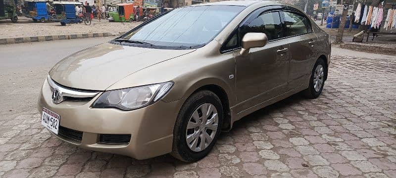 Honda Civic EXi 2011 1