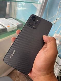 realme C35