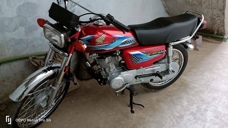 Honda 125 red 5