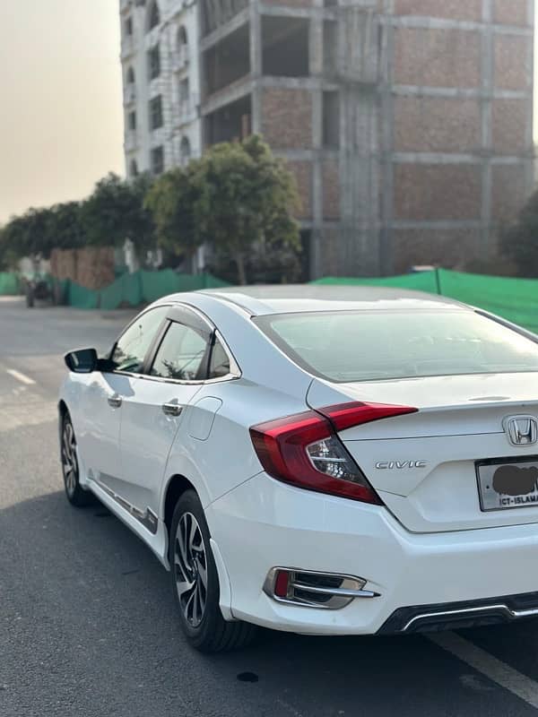 Honda Civic Oriel 2017 1