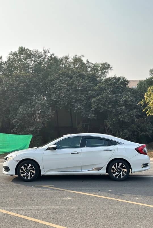 Honda Civic Oriel 2017 3