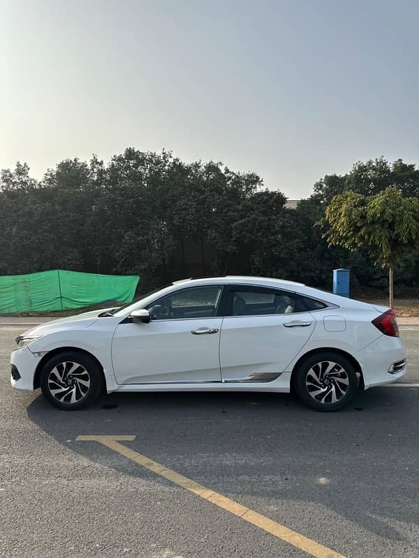 Honda Civic Oriel 2017 8