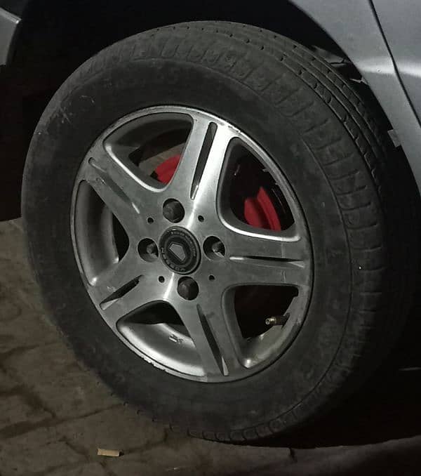 Alloy rim Tyre 13" 0