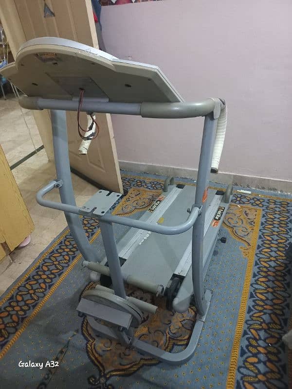 Manual Solid Treadmill 7