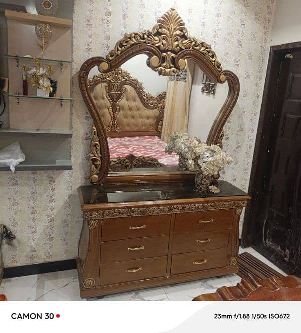 one bed and dressing table for sale 1