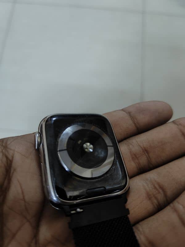 Apple Watch Series 5 3