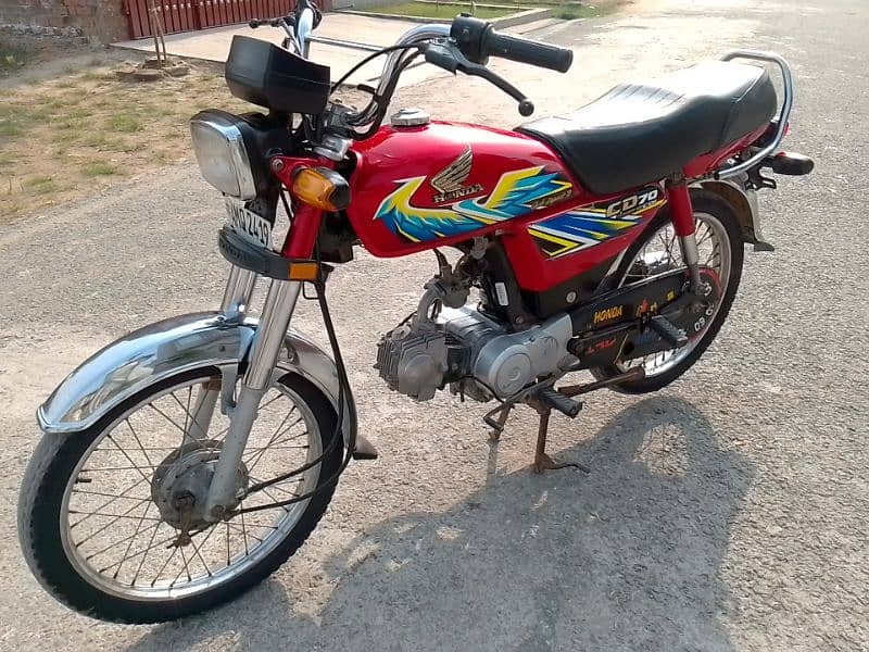 Honda CD 70 model 2021 03127915119 3