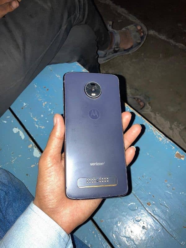 moto z4 4/128 pta approved in display finger condition 9/9 0