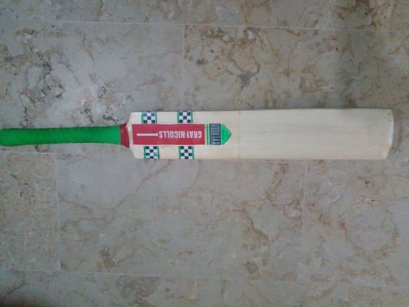 Gray nicolls kit and gray nicolls New bat b 16