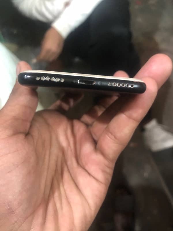 iphone 7 officale pta urgent sale 3