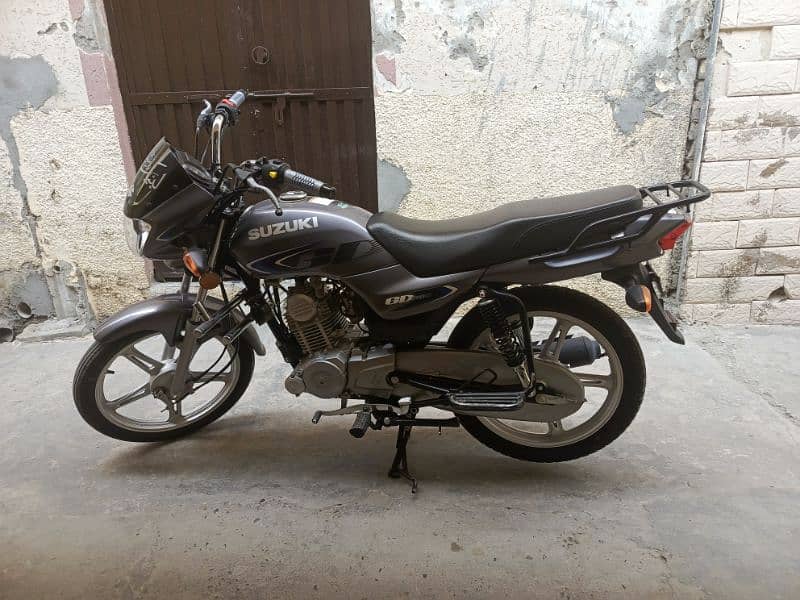 Suzuki GD110s antique piece / Contact: 0333-5002737 1