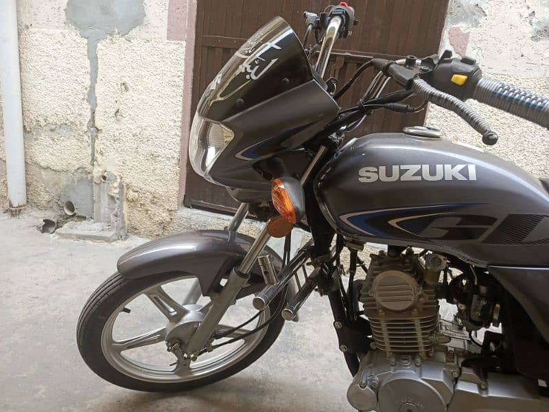 Suzuki GD110s antique piece / Contact: 0333-5002737 3