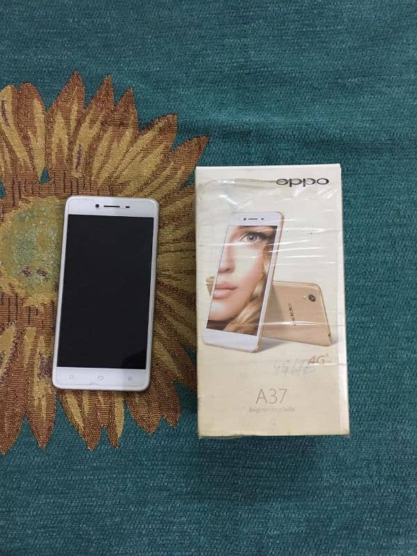 Oppo A37 1