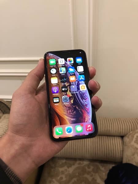 Iphone Xs (Pta Approved) 1