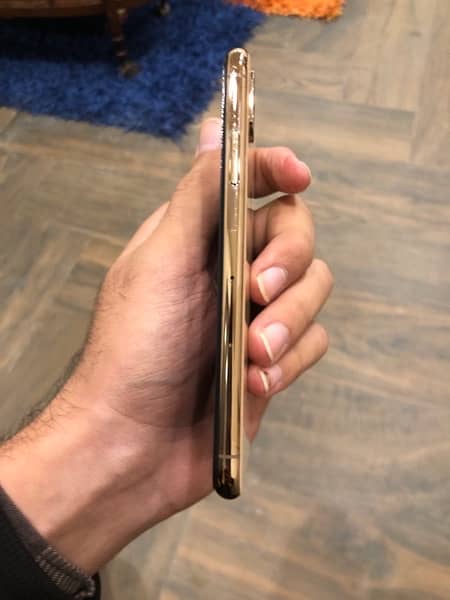 Iphone Xs (Pta Approved) 2