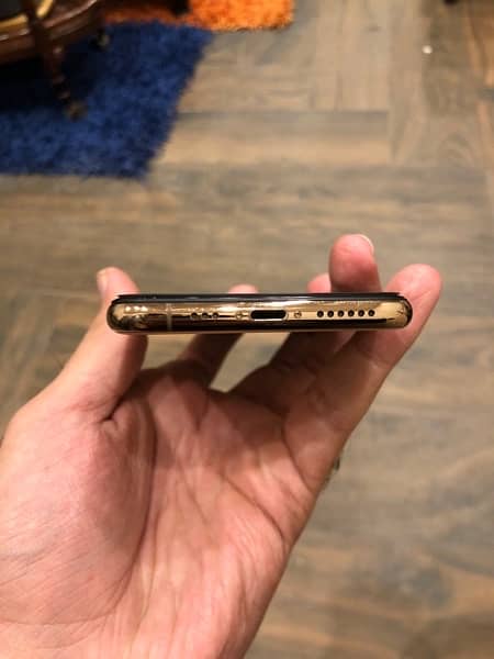 Iphone Xs (Pta Approved) 3