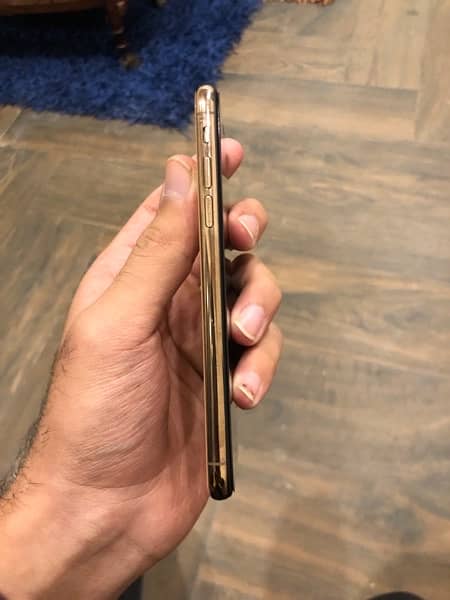 Iphone Xs (Pta Approved) 4