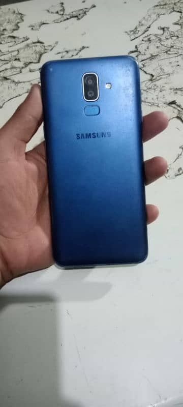 samsung Galaxy j8 0