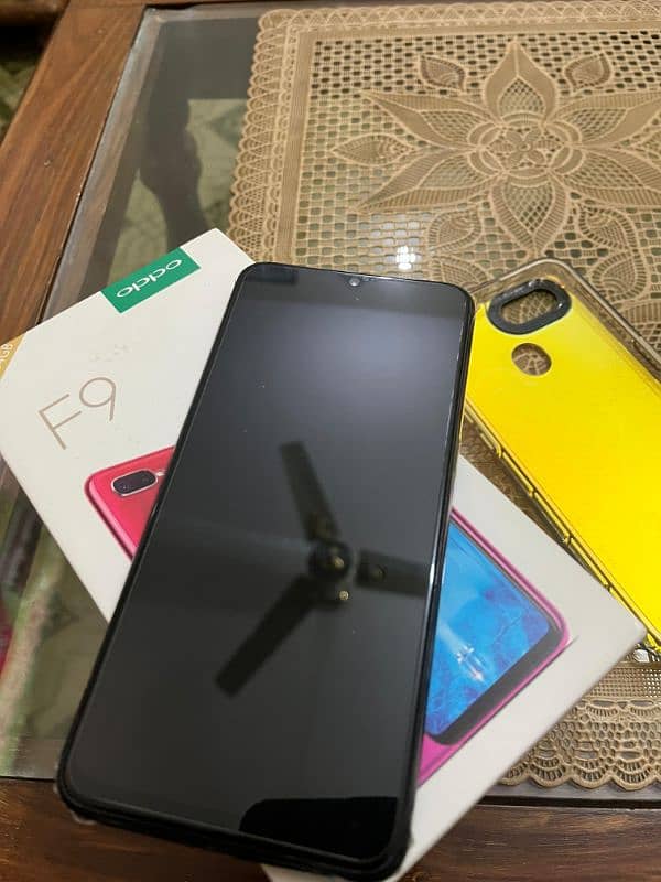 OPPO F9 1