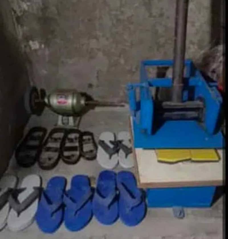 Shoe making machine 0